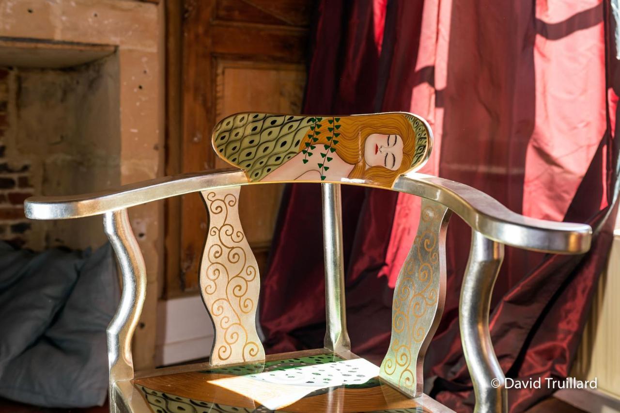 Suite Mana Ohana - Luxe Et Authenticite A 2 Pas De La Place Ducale Avec Parking Prive Charleville-Mezieres Bagian luar foto