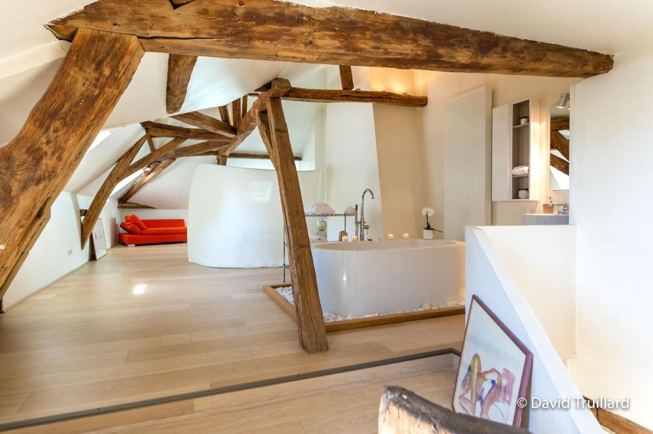 Suite Mana Ohana - Luxe Et Authenticite A 2 Pas De La Place Ducale Avec Parking Prive Charleville-Mezieres Bagian luar foto