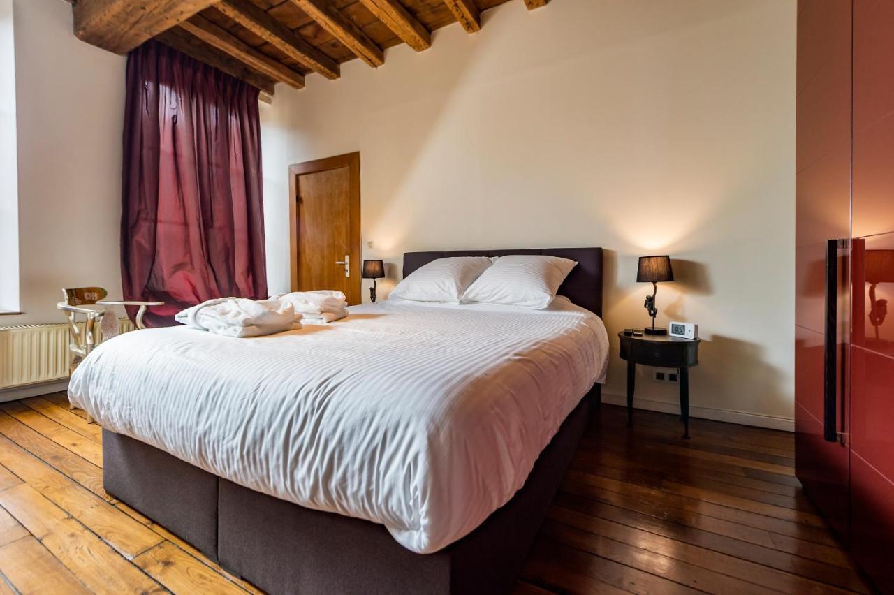 Suite Mana Ohana - Luxe Et Authenticite A 2 Pas De La Place Ducale Avec Parking Prive Charleville-Mezieres Bagian luar foto