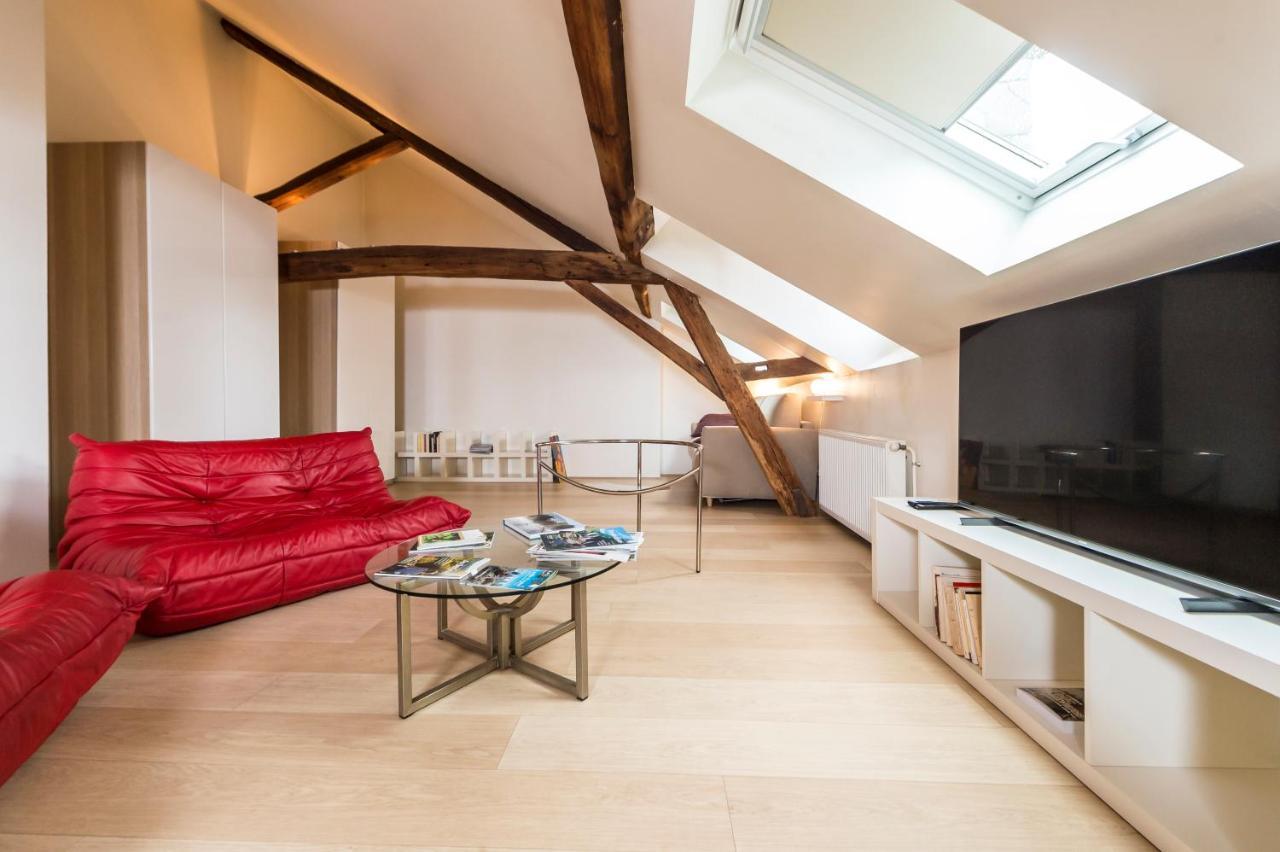 Suite Mana Ohana - Luxe Et Authenticite A 2 Pas De La Place Ducale Avec Parking Prive Charleville-Mezieres Bagian luar foto