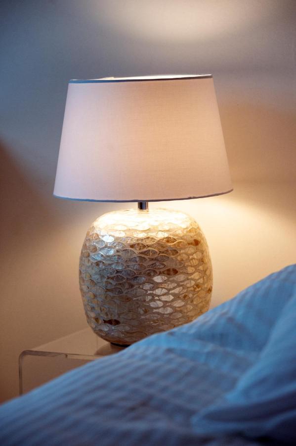 Suite Mana Ohana - Luxe Et Authenticite A 2 Pas De La Place Ducale Avec Parking Prive Charleville-Mezieres Bagian luar foto