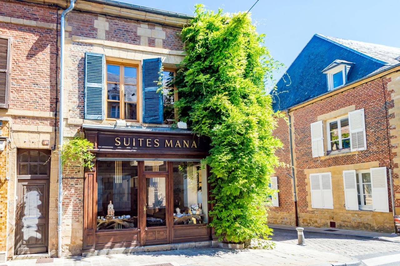 Suite Mana Ohana - Luxe Et Authenticite A 2 Pas De La Place Ducale Avec Parking Prive Charleville-Mezieres Bagian luar foto