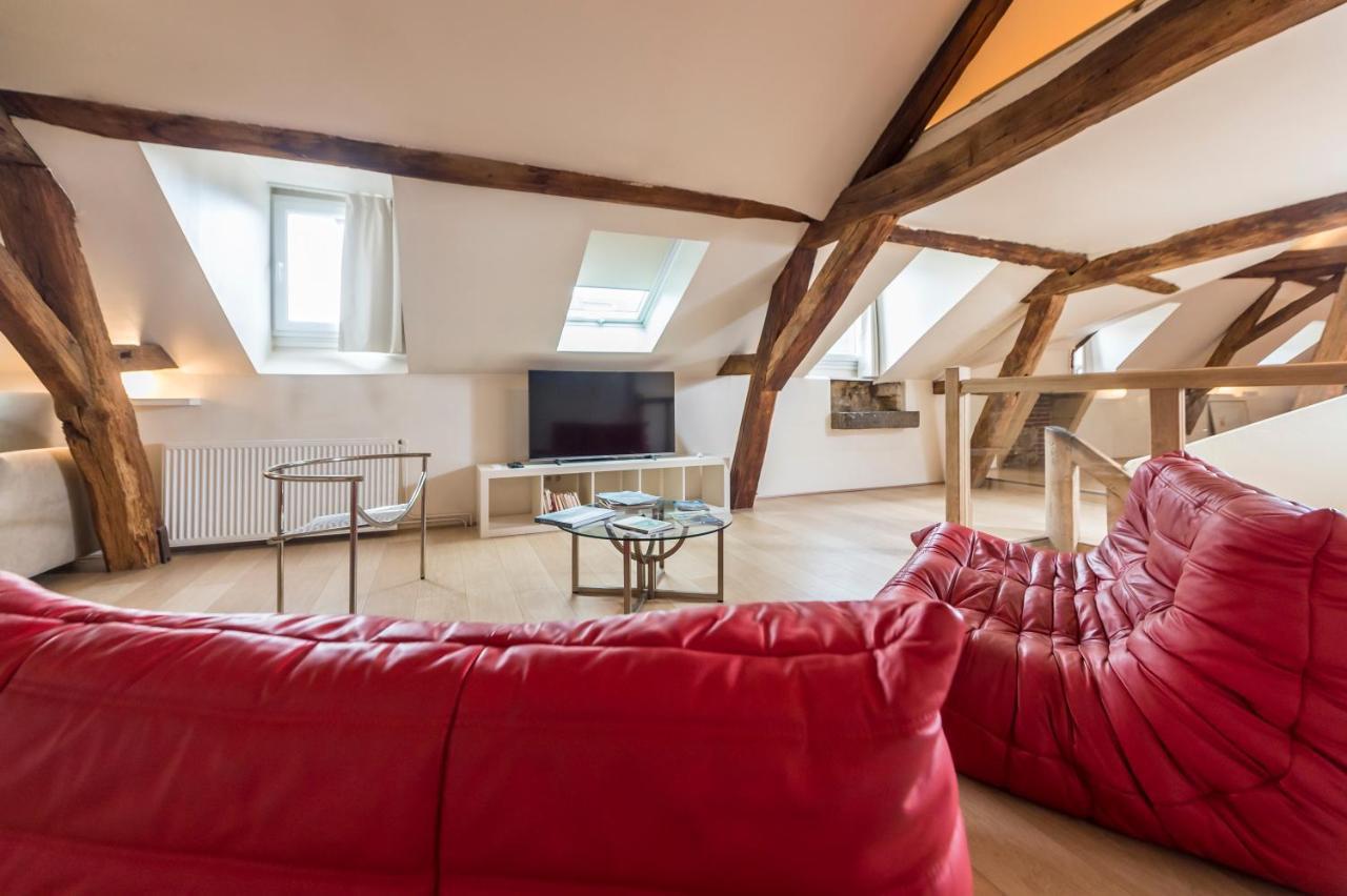 Suite Mana Ohana - Luxe Et Authenticite A 2 Pas De La Place Ducale Avec Parking Prive Charleville-Mezieres Bagian luar foto
